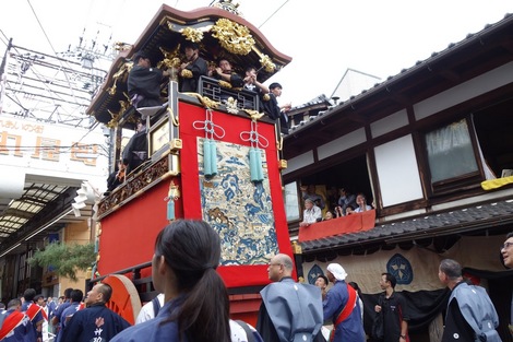 006_terada-tei_2kai_with_jingu-kogo-yama.jpg